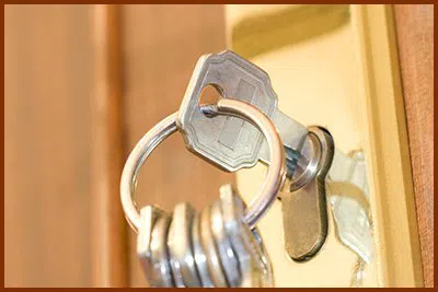 Locksmith Key Shop Waban, MA 617-910-4142 - 47-4